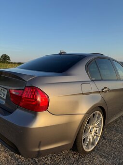 Bmw e90 LCI 330d - 6