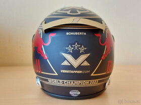 Predám Max Verstappen 2023 Red Bull F1 majstrovská helma 1:2 - 6