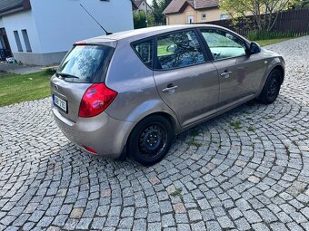 Kia cee’d 1.6 CVVT, 93 kW, r. v. 2009 - 6