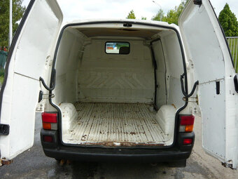 VOLKSWAGEN TRANSPORTER 2.5 TDI - 6