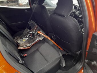 Renault Clio V 1,5 BLUE DCi - 6
