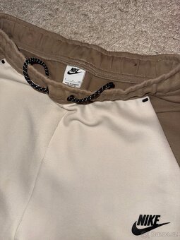 Nike Tech Fleece - 6