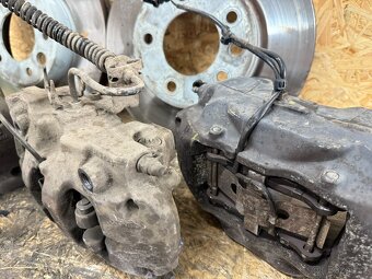BRZDOVÉ TŘMENY BREMBO VW TOUAREG 7P 3.0 TDI - 6