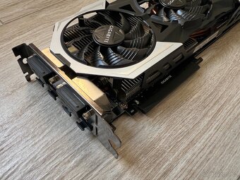 Gigabyte GTX 980 Ti G1 Gaming - 6