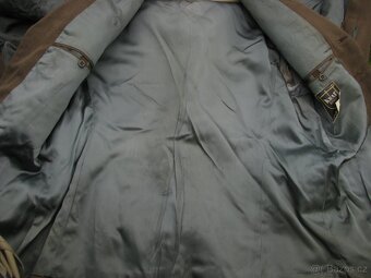 STARÝ VOJENSKÝ NEBO VB KABÁT - 6