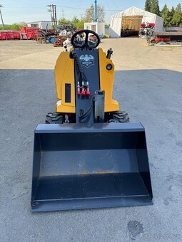 Mininakladač H130 3WD - 6