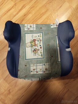 Dětský podsedák do auta - 6