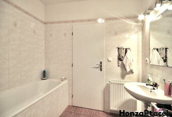 Prodej, byt 2+kk/B 50m2, Zlonická, Praha Prosek, ev.č. 15542 - 6