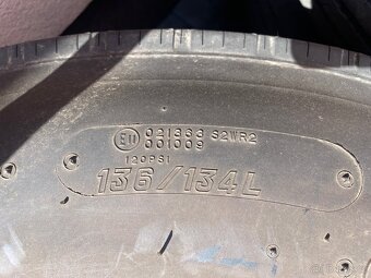 Kola Mercedes 6.5 R20, Pneu 8.25 R20 Dunlop - 6