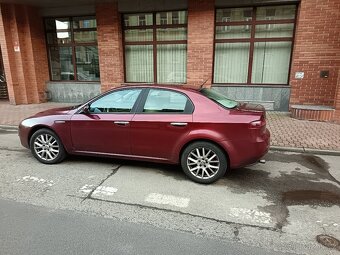 Prodám Alfa Romeo 2.2i - 6