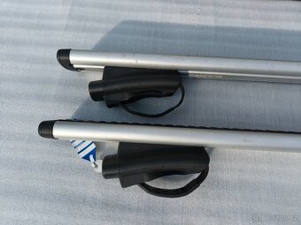 Střešní příčný nosič Thule WingBar + patky - 6
