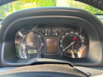 ŠKODA OCTAVIA 1.9 TDI 74 KW 4x4 - 6