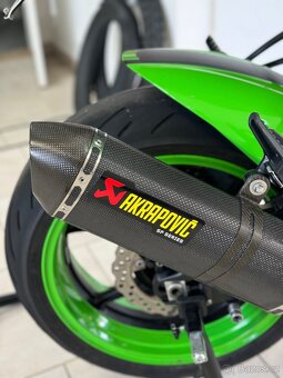 Kawasaki ZX-10R 2009 - 6