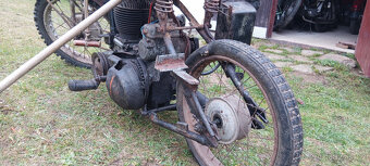 Triumph TWN 500 SV - 6