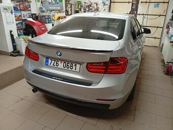 BMW 320D - 6