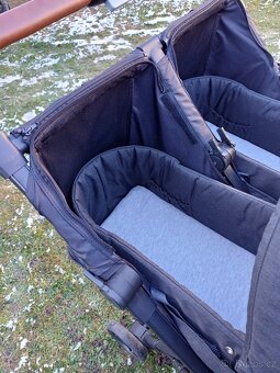 Kočárek pro dvojčata - 6