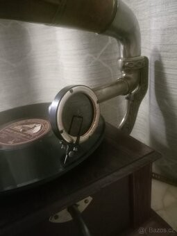 Gramofon s troubou - 6