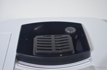 Automatický kávovar PHILCO Phem 1000 - 6