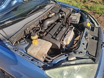 Ford Focus MK1 1.8i 85 kW Hatchback - 6
