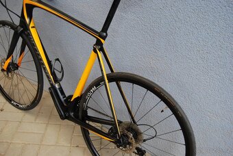 Specialized Roubaix Carbon Disc 61CM - 6