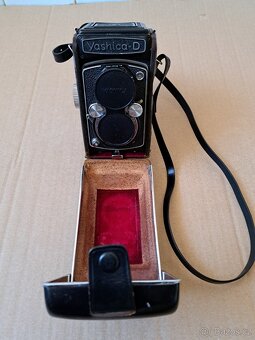 Fotoaparát YASHICA D - 6
