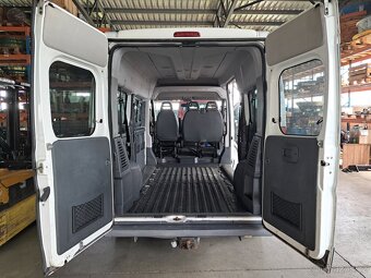 Minibus - 6