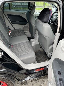 Dodge calibern - 6