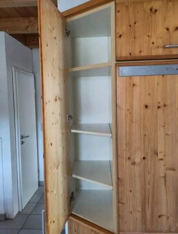 Smrková kuchyňská linka s vestavěnými spotřebiči,5561 - 6