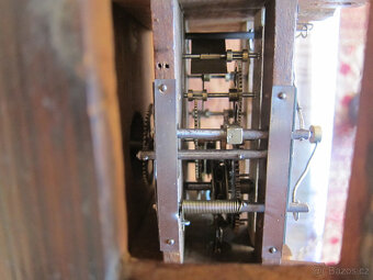 NÁSTĚNNÉ HODINY S PODMALBOU - 6