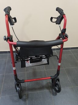 chodítko, červené, velká nosnost 136kg - 6