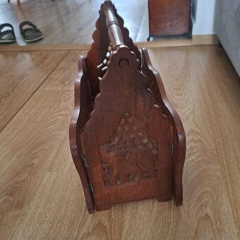 Chlebovka a stojan na noviny - 6