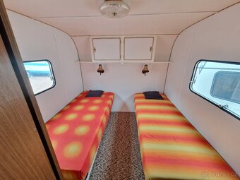 Velký karavan/ chata na kolech - 6