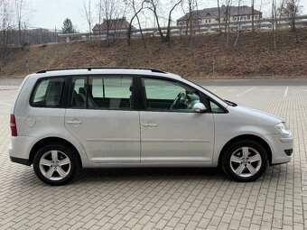 Volkswagen Touran, 2.0TDI, 103kw 7míst - 6