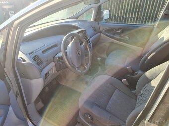 Toyota Previa - 6