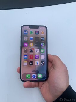 iPhone 13 - 6