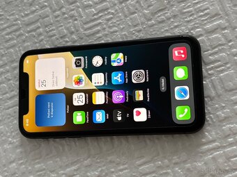 iPhone 11 64gb jak nový - 6