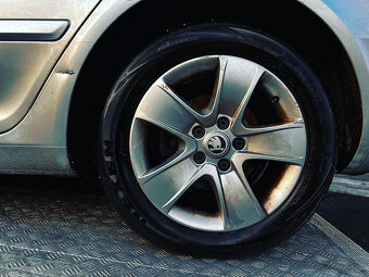 Náhradní díly Škoda Octavia 2 FL sedan 2011 CFHC MSV LA7W - 6