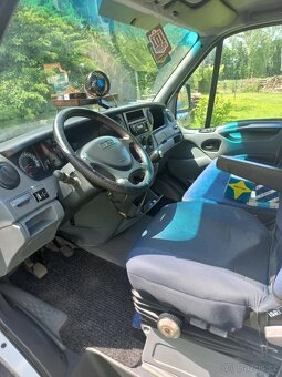 Iveco Daily L2H3 2,3l - kempovací vestavba - 6