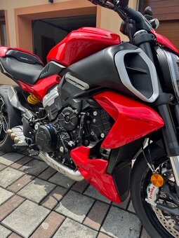 DUCATI DIAVEL V4 - 6