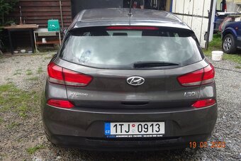 HYUNDAI i30 hatchback - 6