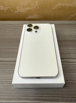 Apple iPhone 15 Pro Max 256GB bílá, 100% baterie - 6