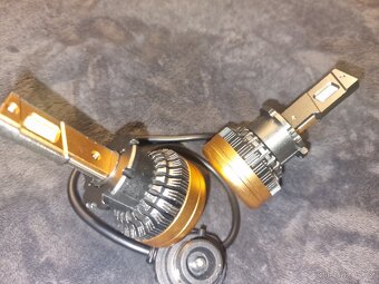 Bi-xenonové projektory - 6