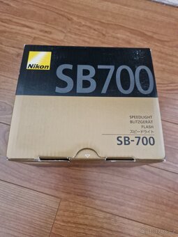 NIKON blesk SB-700 - 6