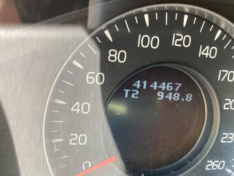 Volvo V 70 III D5 136 Kw - 6