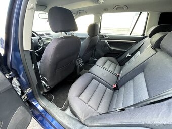Škoda Octavia 2 1.9 TDi 77KW Elegance ČR - 6