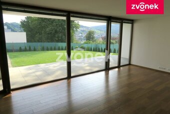 Luxusní vila Zlín - Příluky, velká zahrada, garáž - 6