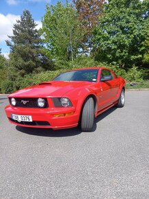 Ford Mustang GT 4.6 - 6