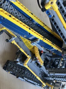 Lego Technic důlní rypadlo 3929kostek - 6