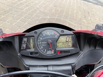 Honda CBR 600 RR - 6