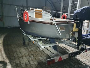 Kajutový motorový člun/ rybářská loď - 6